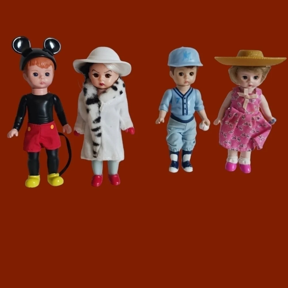 Mc.Donalds Madame Alexander happy meal toy doll lot of 4